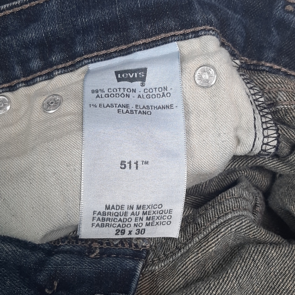 Levi's - Picture 4 of 5
